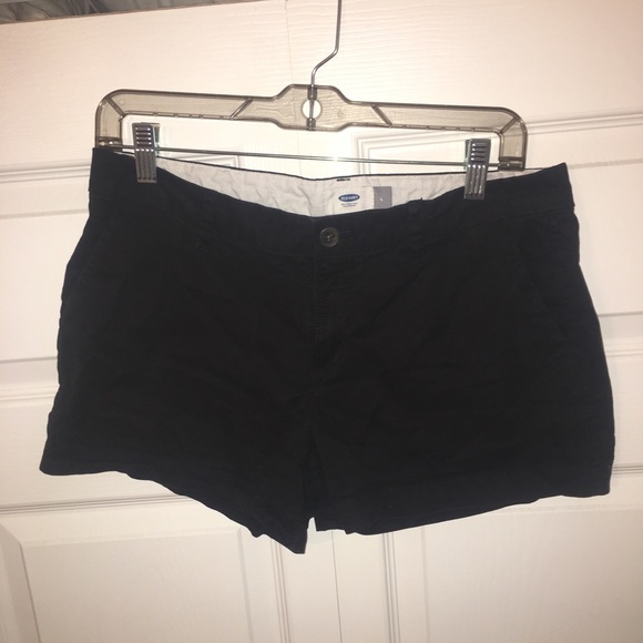 Old Navy Black Chino Shorts - Picture 1 of 3